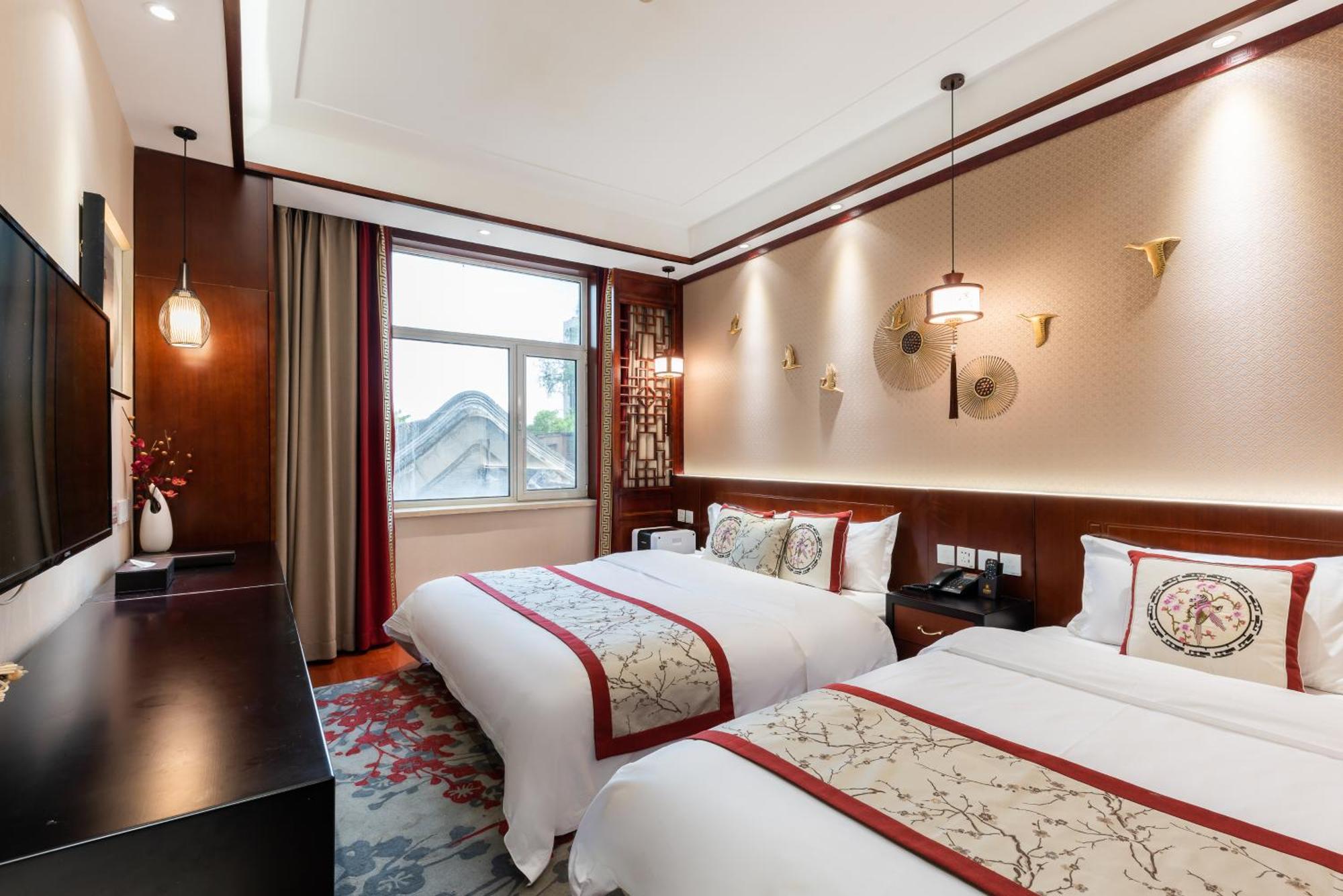 Chinese Culture Boutique Hotel-tangfu,traditional Chinese Theme,heart Of Beijing,near Forbidden City,tiananmen Square,hutongs,metro Access,free Coffee,tea,laundry Hotel