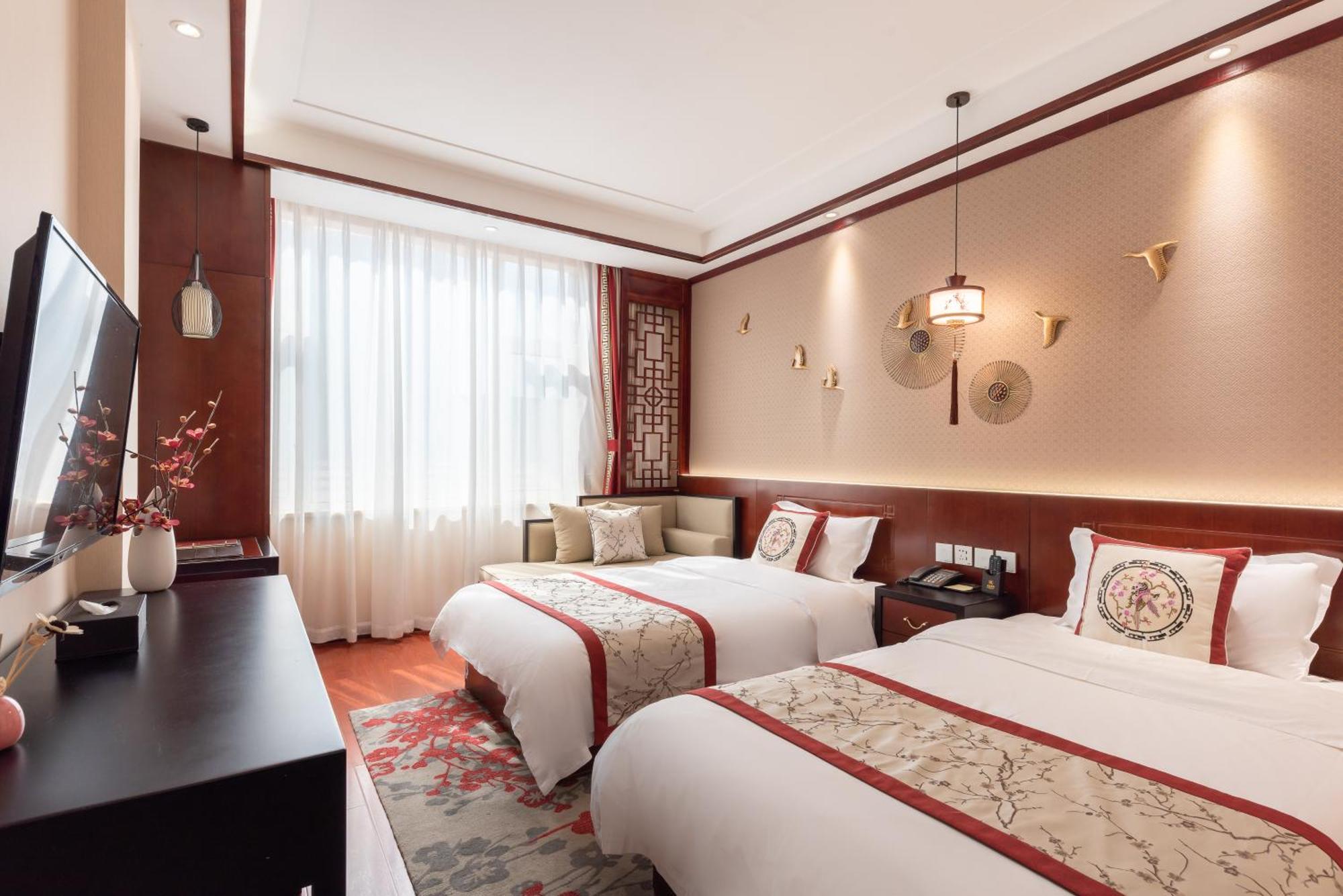 Chinese Culture Boutique Hotel-tangfu,traditional Chinese Theme,heart Of Beijing,near Forbidden City,tiananmen Square,hutongs,metro Access,free Coffee,tea,laundry Pequim
