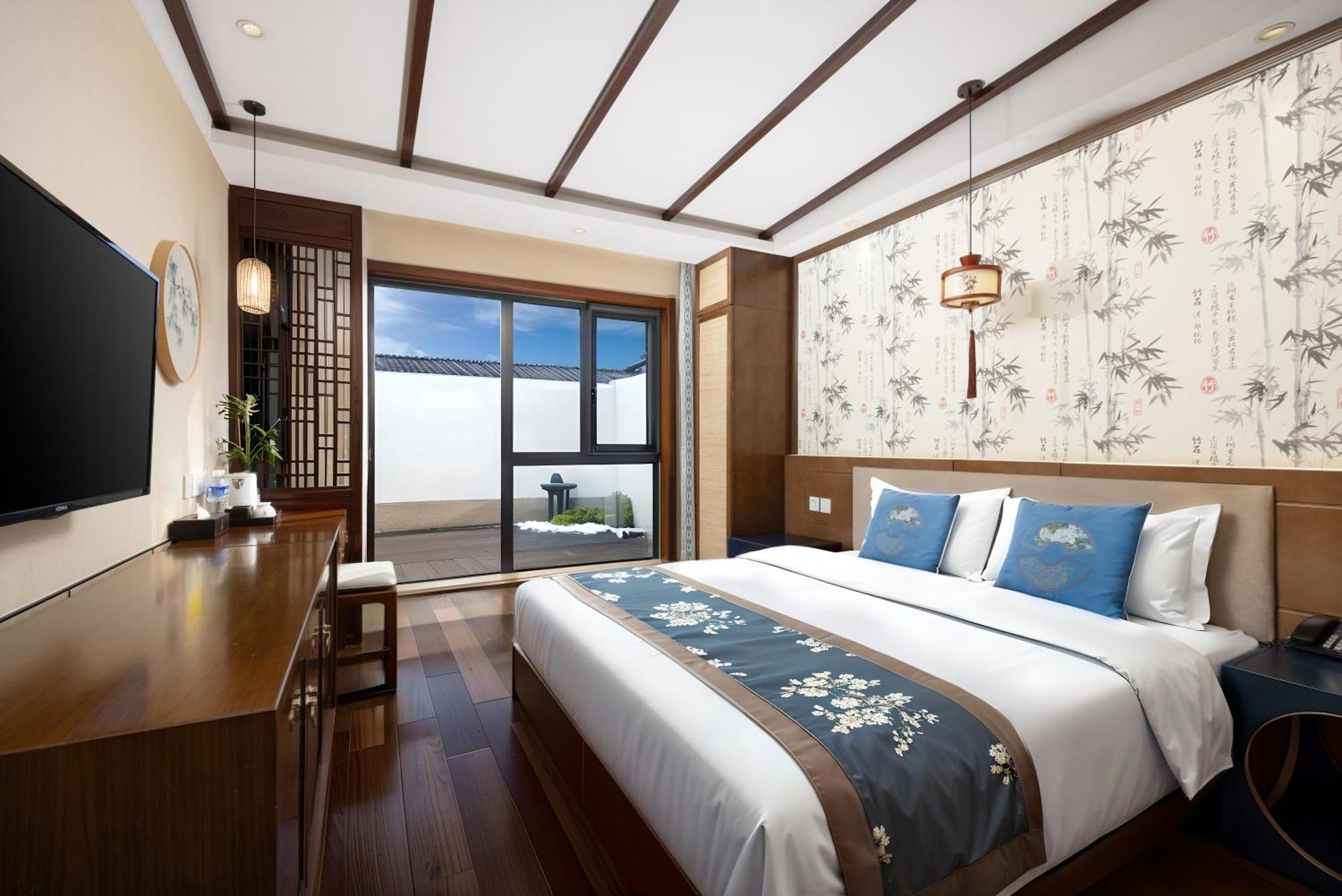 Chinese Culture Boutique Hotel-tangfu,traditional Chinese Theme,heart Of Beijing,near Forbidden City,tiananmen Square,hutongs,metro Access,free Coffee,tea,laundry Hotel 3*